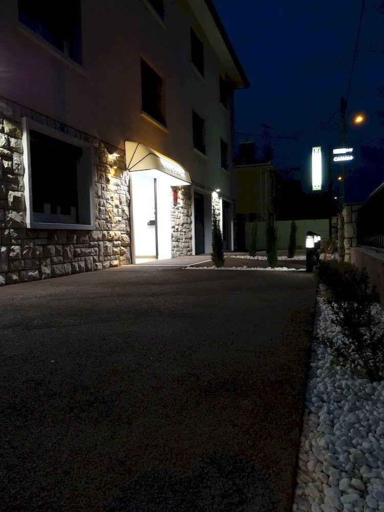 Hotel Prado Avec Parking - Proche Zenith Тулуза Екстериор снимка
